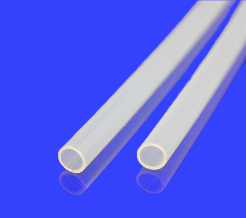 造成硅膠管外表出現(xiàn)一個個小孔的原因是什么？